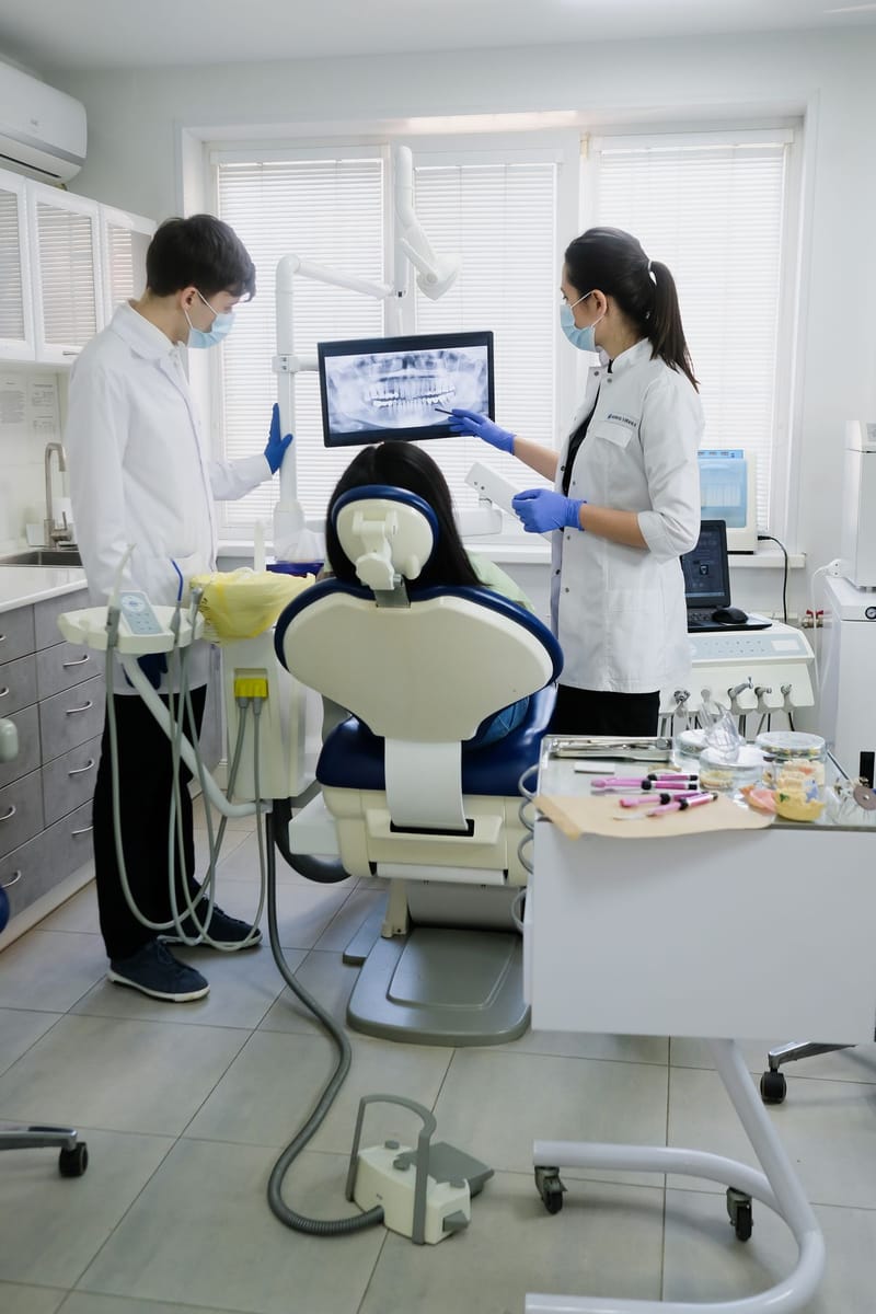 Emergency Dentist in Denver: What to Do When Trouble Strikes